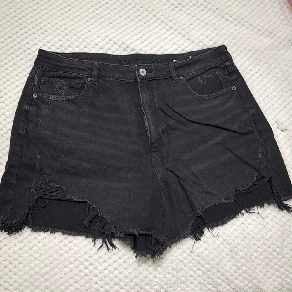 American Eagle black distressed shorts, size 18